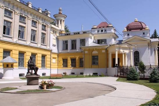 Saratov State Medical University Campus Building